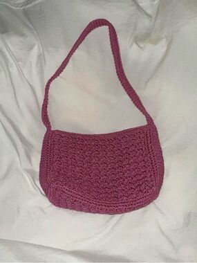 The Sak Crochet Shoulder Bag in Dusty Rose